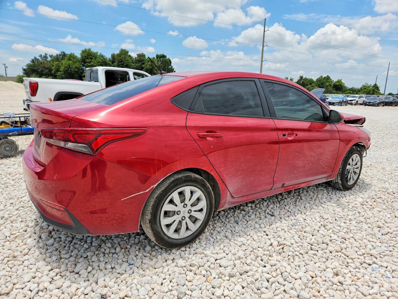 2021 Hyundai Accent Se - Фото 3