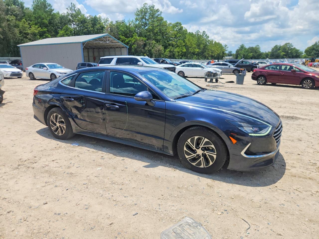 2022 Hyundai Sonata Hybrid Blue - Image 4