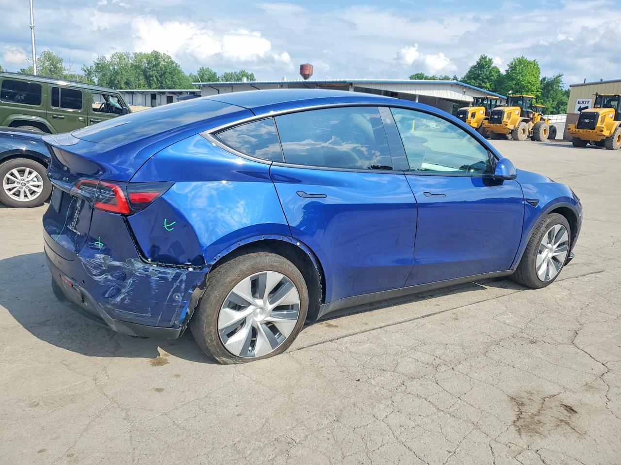 2021 Tesla Model Y - Image 3