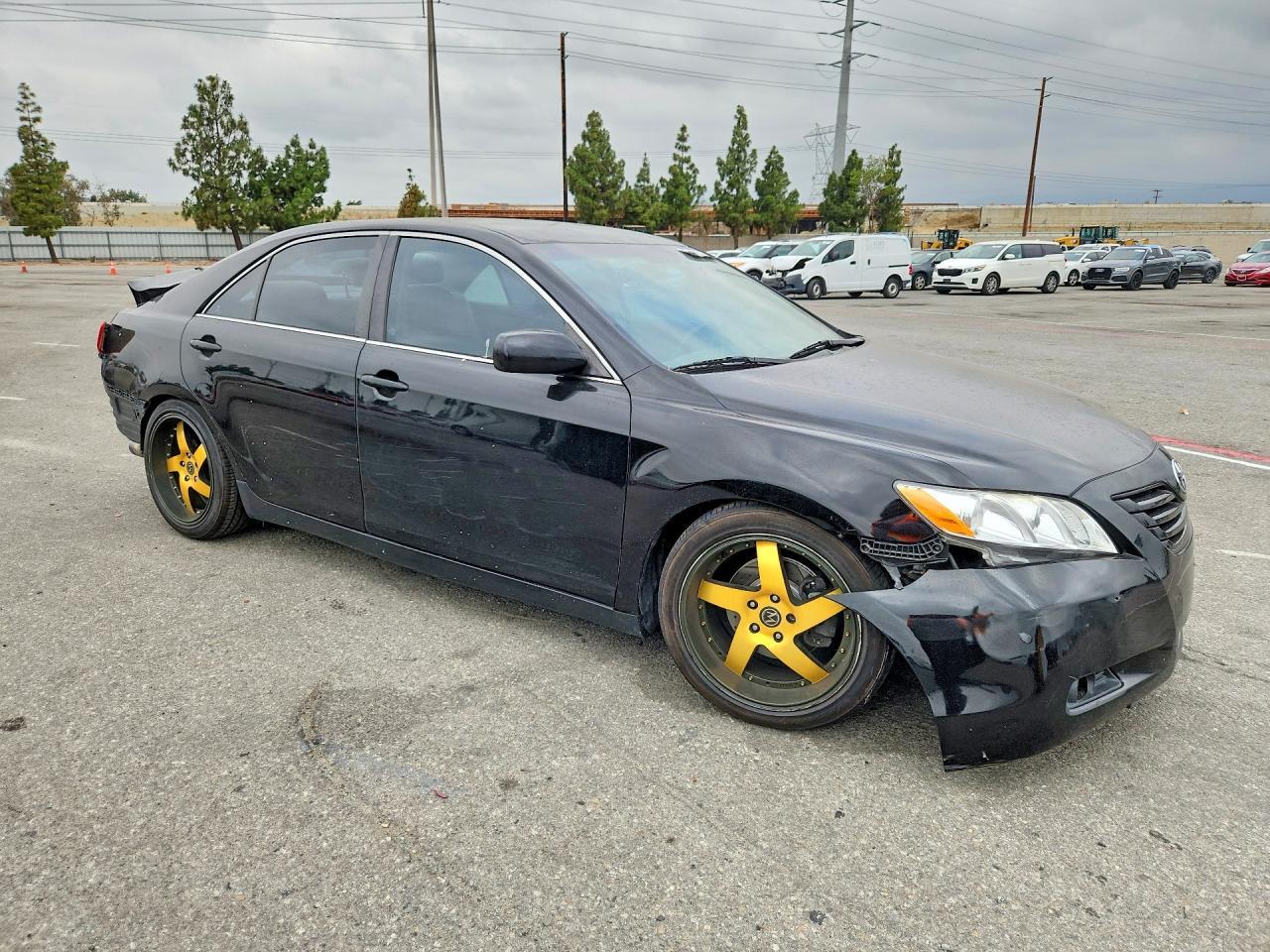 2009 Toyota Camry Le V6 - Image 4