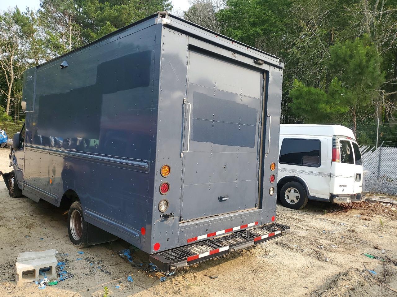2021 Ford Transit Delivery Truck - Image 6