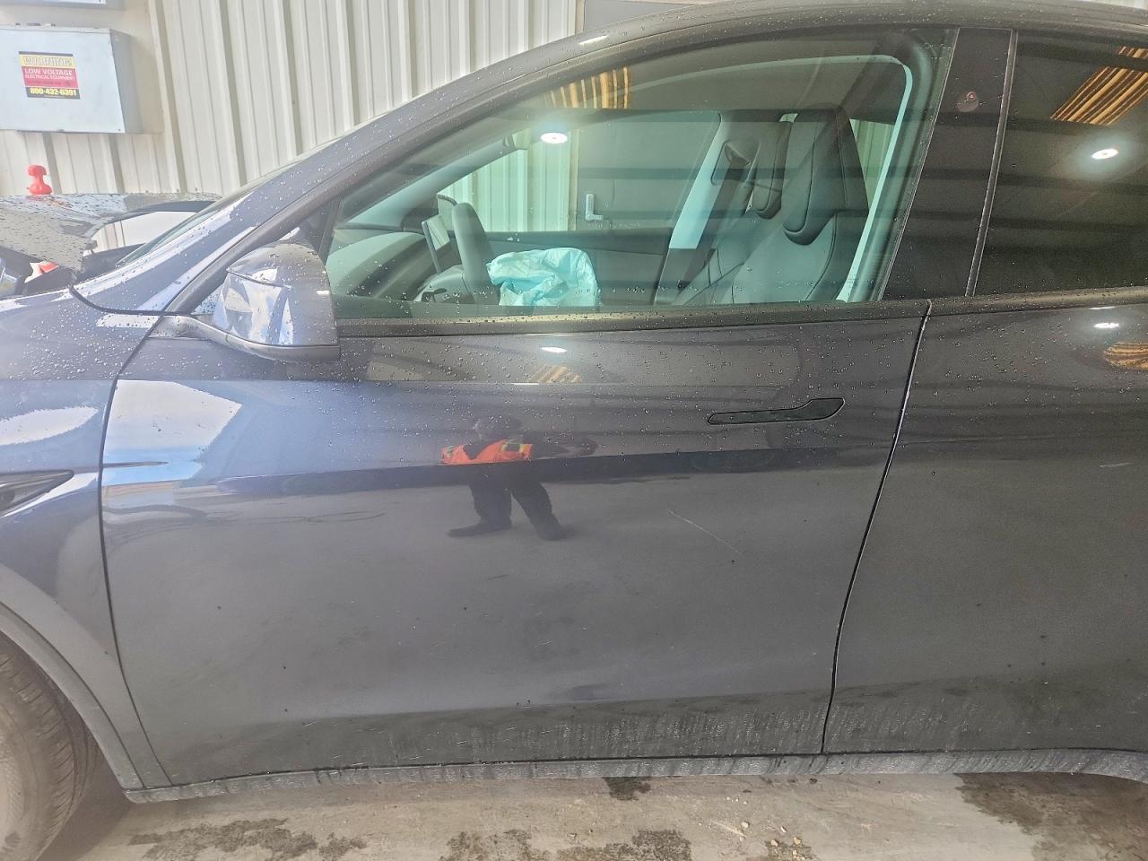 2026 Tesla Model Y - Фото 7
