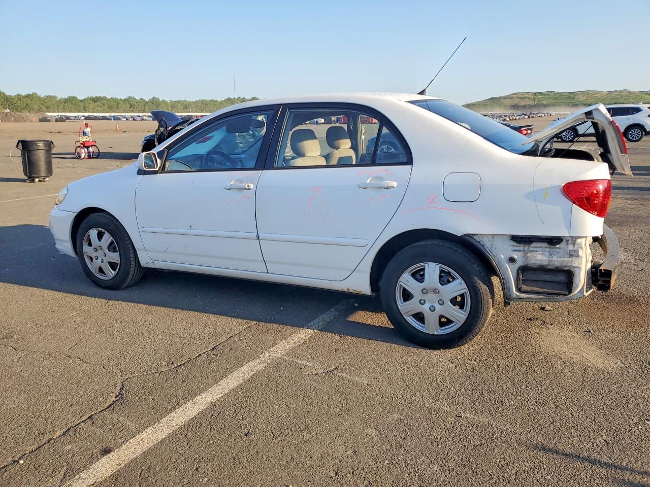 2003 Toyota Corolla Le - Image 2