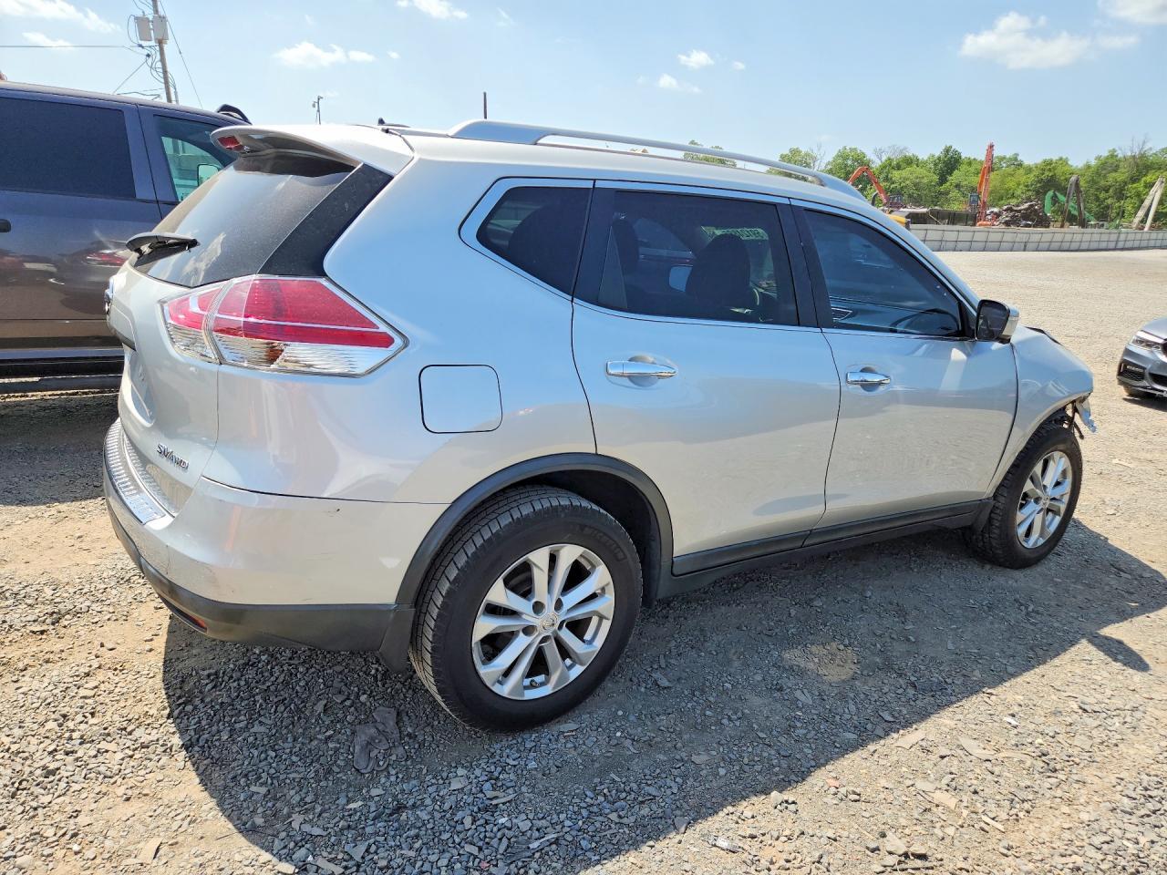 2015 Nissan Rogue Sv - Image 3