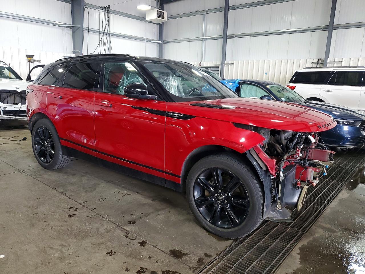 2018 Land Rover Range Rover Velar R-Dynamic Se - Image 4