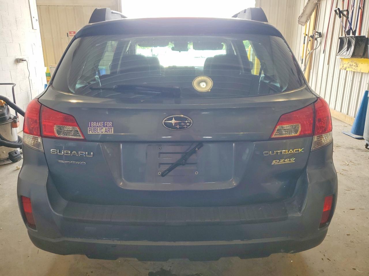 2013 Subaru Outback 2.5I - Image 6