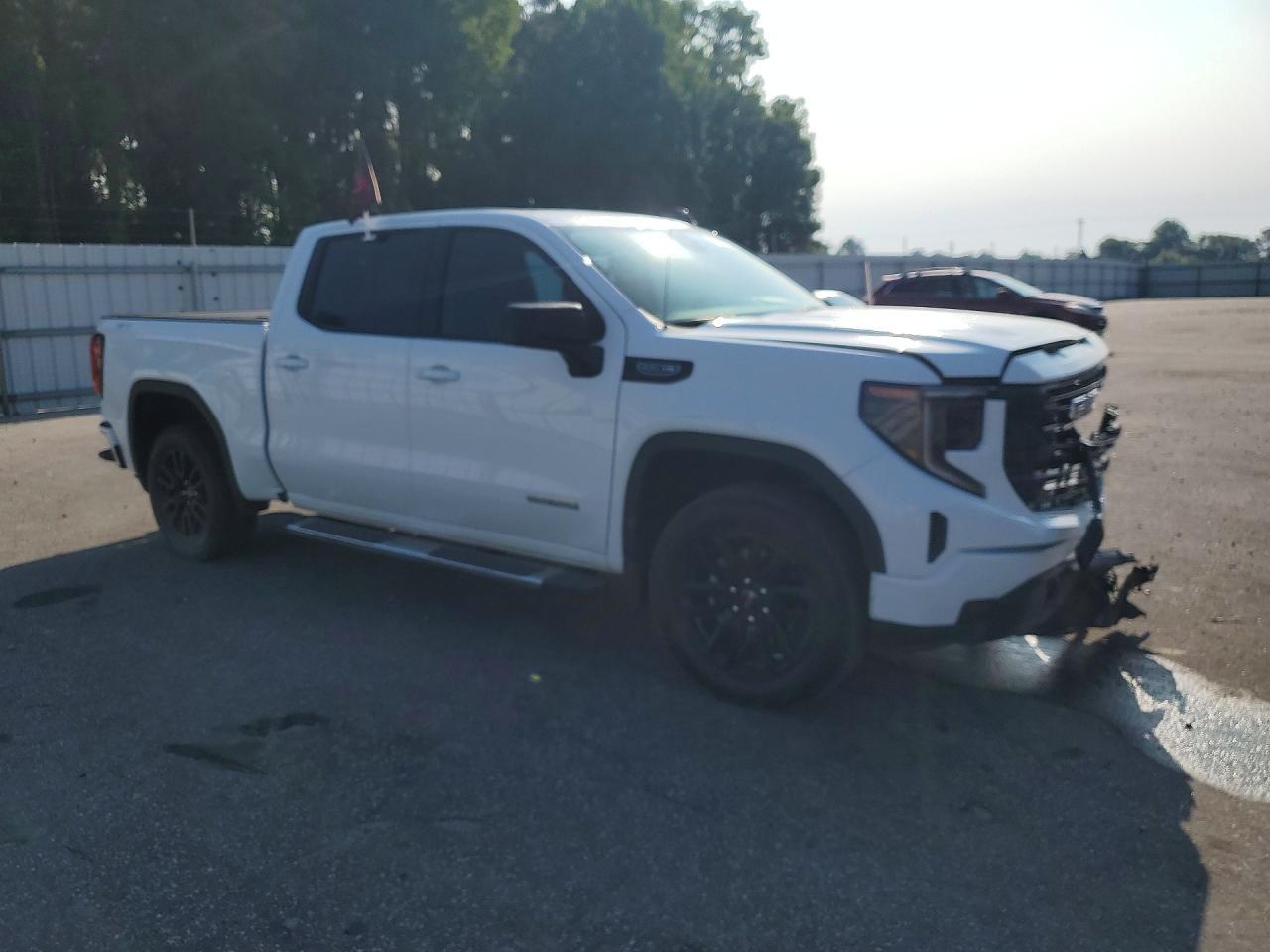 2024 GMC Sierra K1500 Elevation - Image 4
