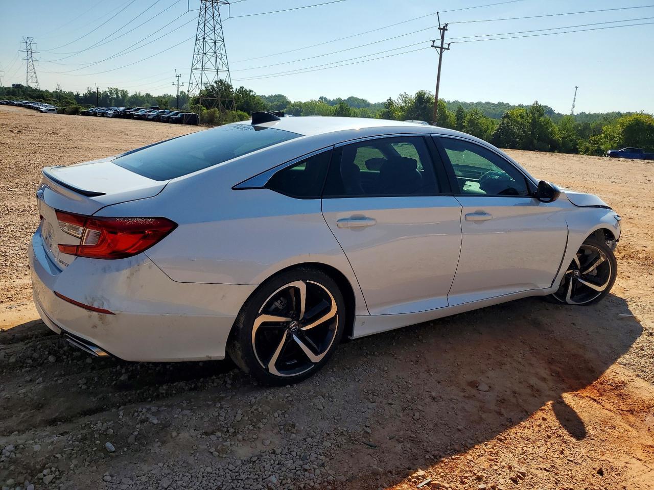 2022 Honda Accord Sport - Фото 3