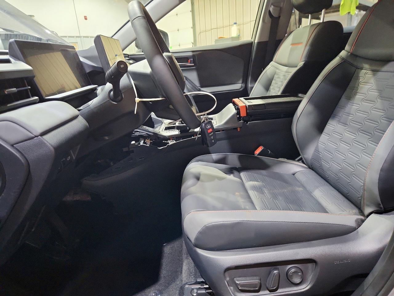 2026 Toyota Rav4 Woodland - Фото 7