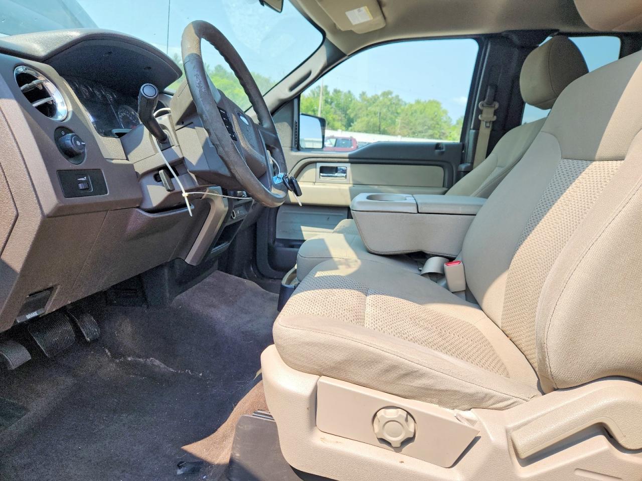2010 Ford F150 Super Cab - Фото 7