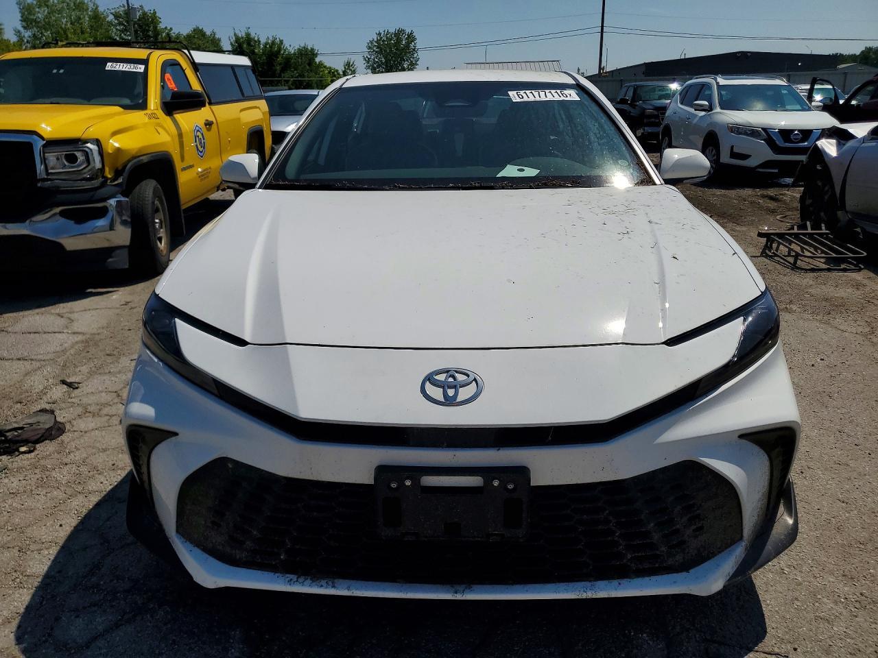 2026 Toyota Camry Se - Image 5