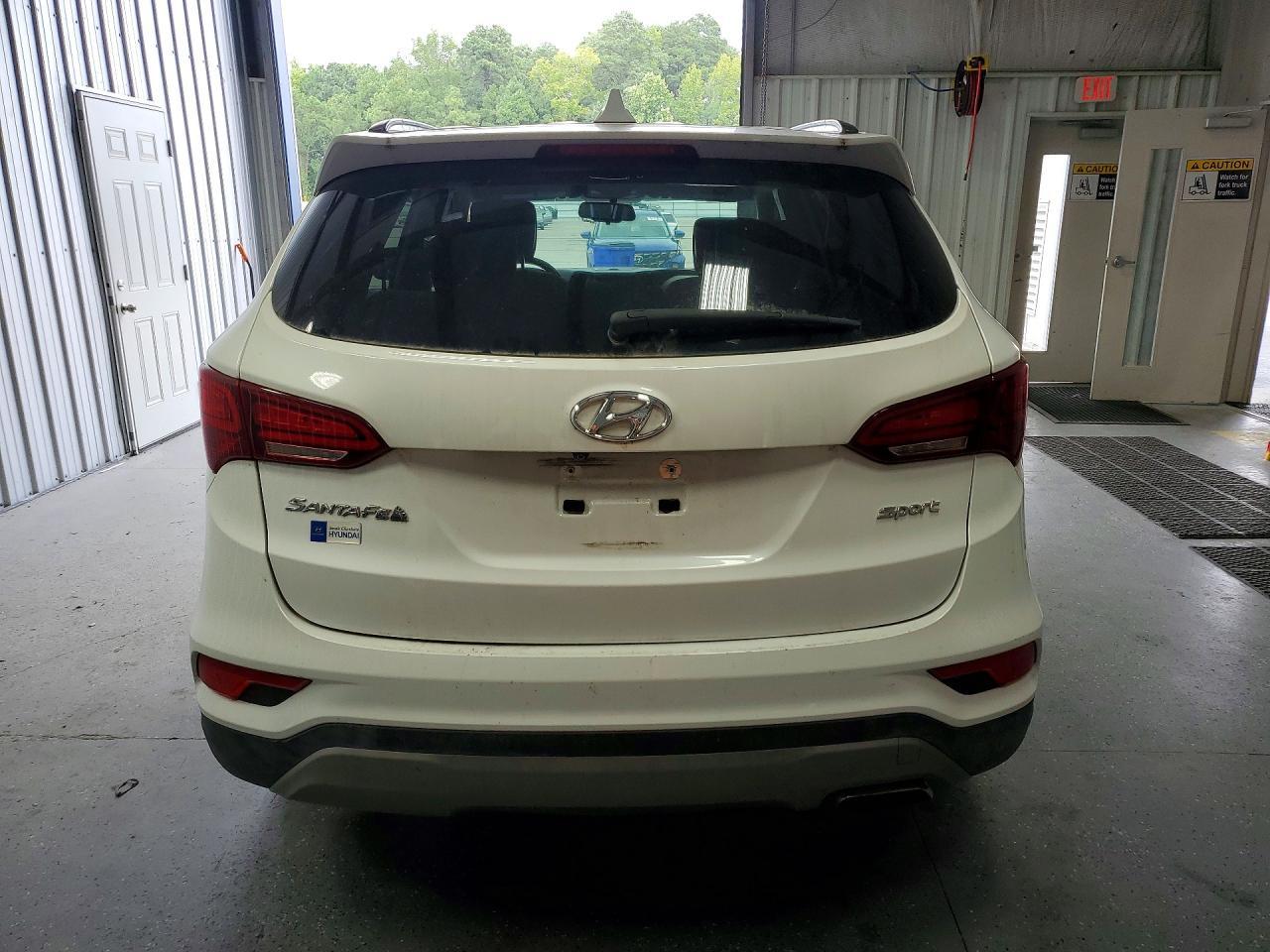 2017 Hyundai Santa Fe Sport 2.4L - Фото 6