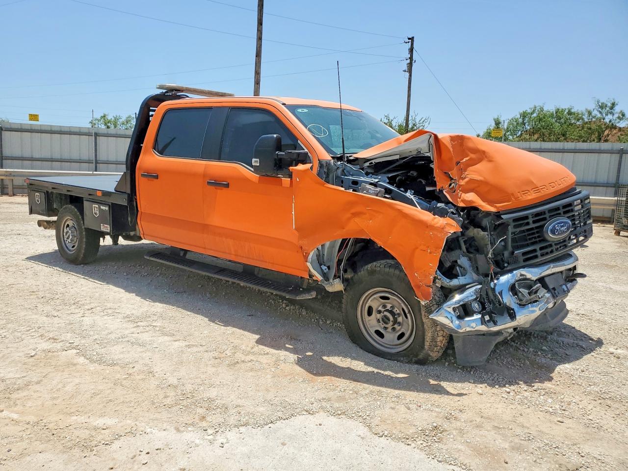 2025 Ford F250 Super Duty - Image 4