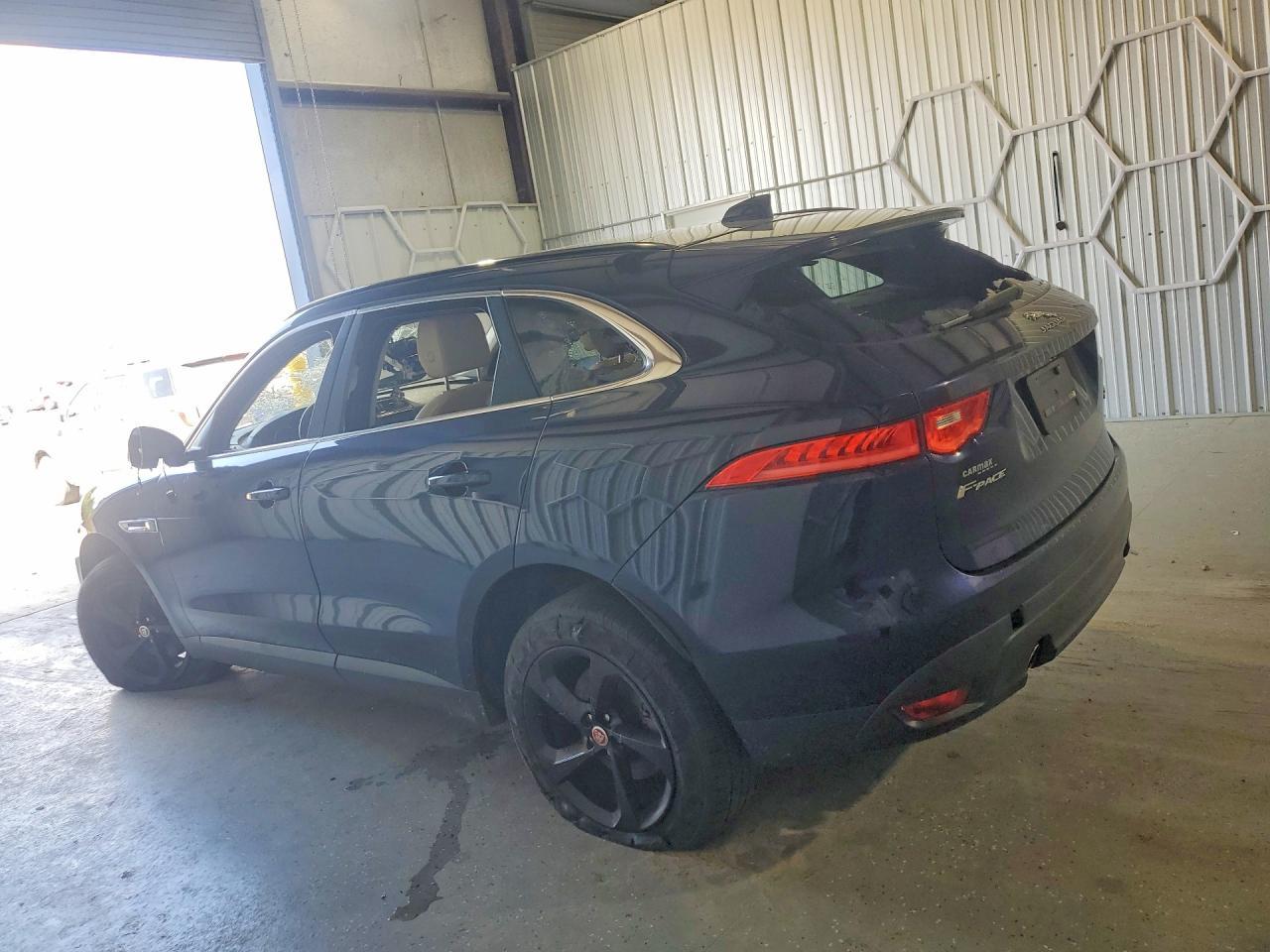 2019 Jaguar F-Pace Premium - Image 2