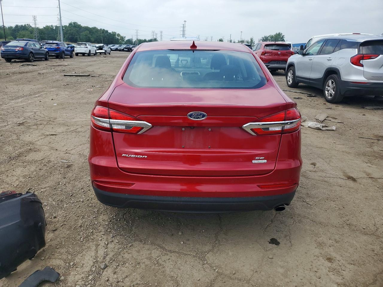 2020 Ford Fusion Se - Фото 6
