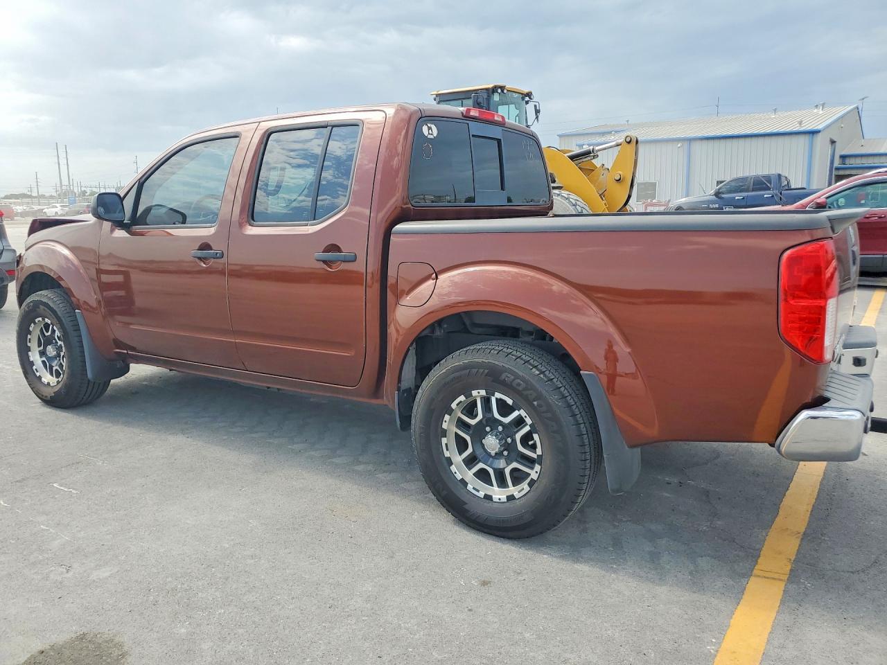 2018 Nissan Frontier Sv - Image 2