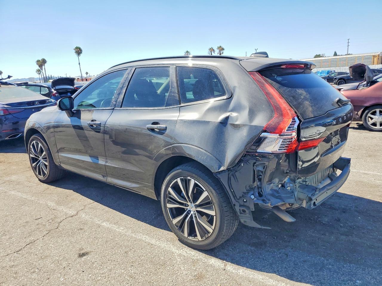 2024 Volvo Xc60 Plus - Фото 2