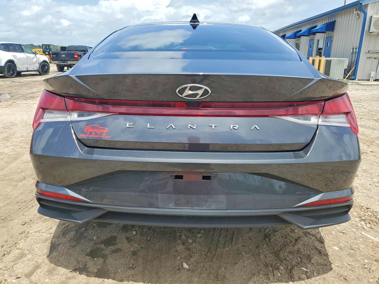 2022 Hyundai Elantra Sel - Фото 6