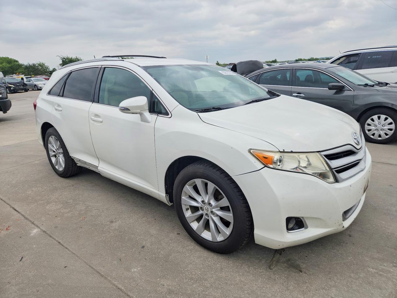 2013 Toyota Venza Le - Image 4
