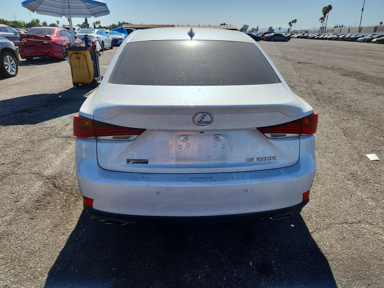 2017 Lexus Is 200T - Фото 6