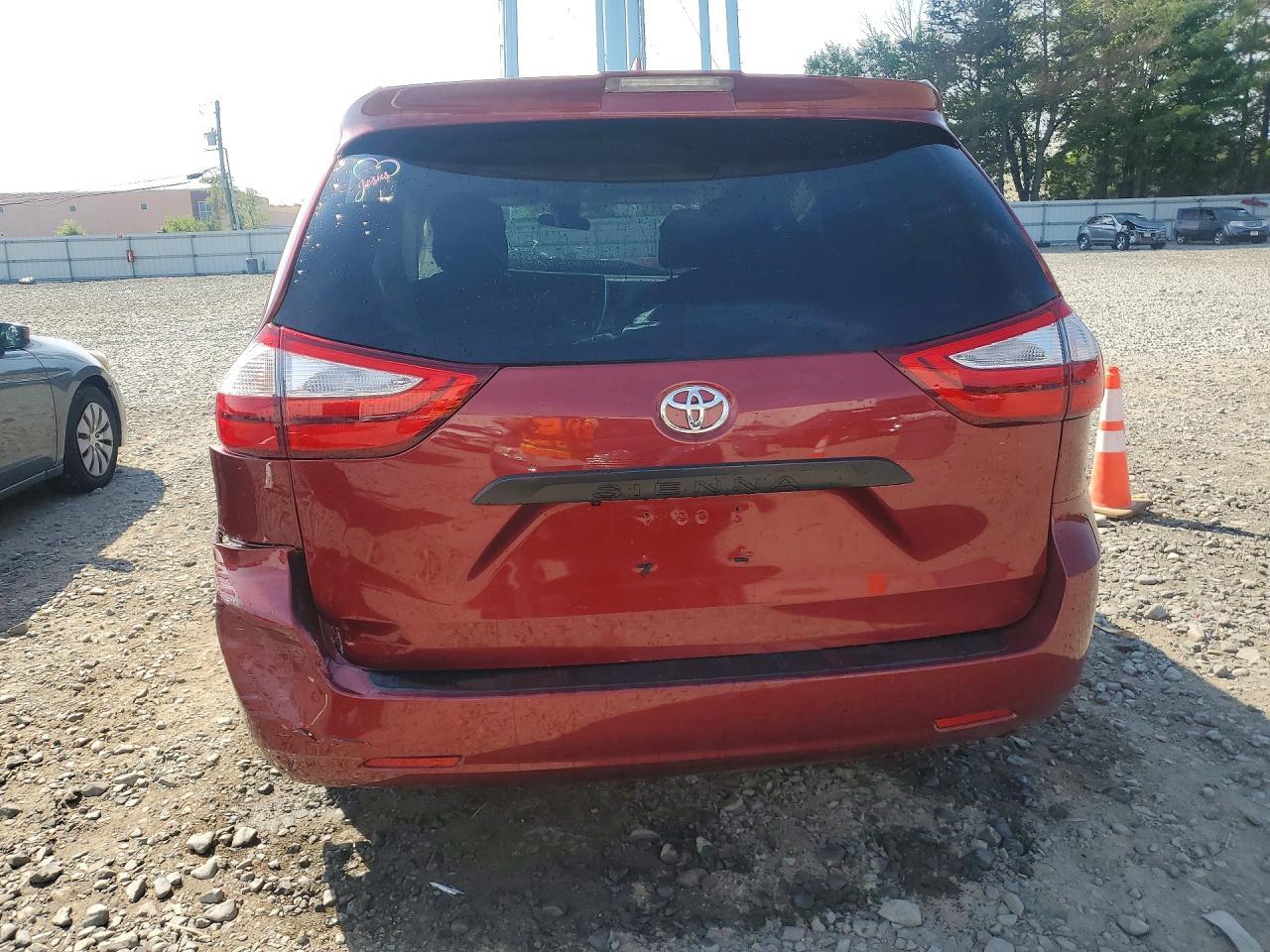 2019 Toyota Sienna L 7-Passenger - Фото 6
