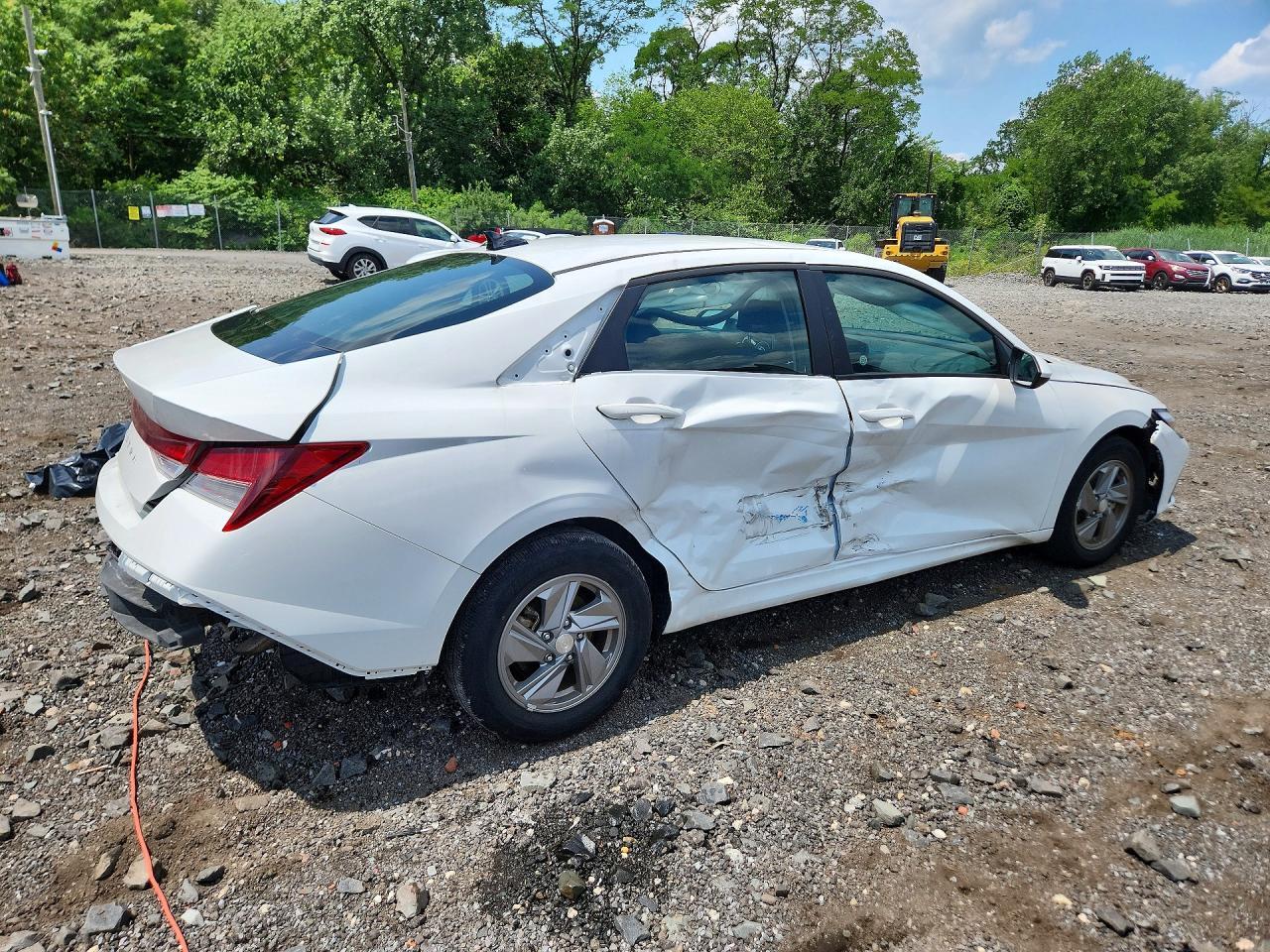 2024 Hyundai Elantra Se - Фото 3