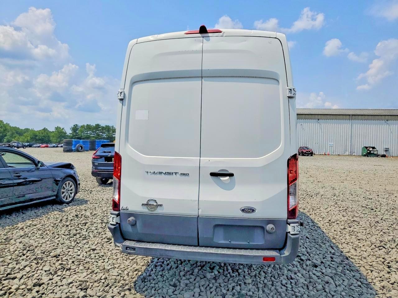 2015 Ford Transit T-350 - Фото 6