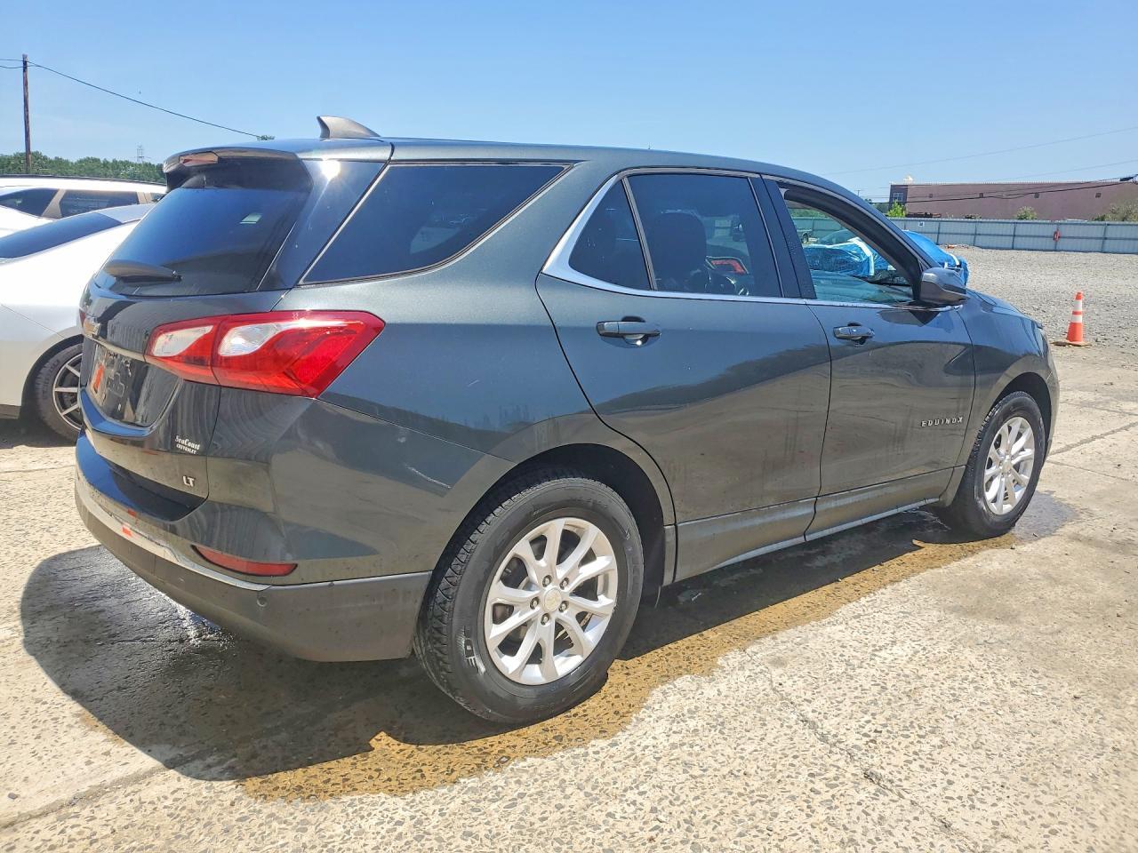 2020 Chevrolet Equinox Lt - Image 3
