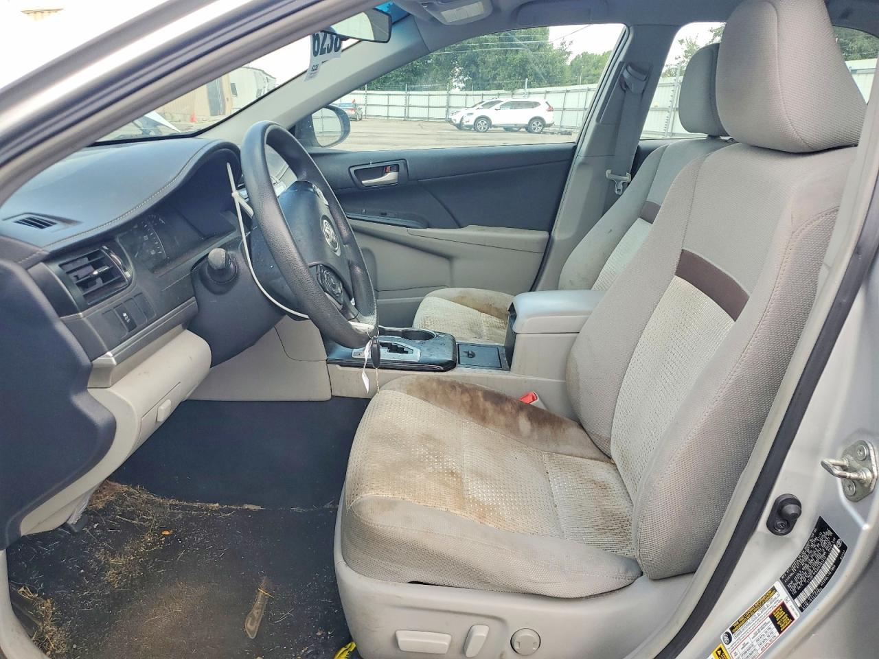 2013 Toyota Camry Le - Фото 7
