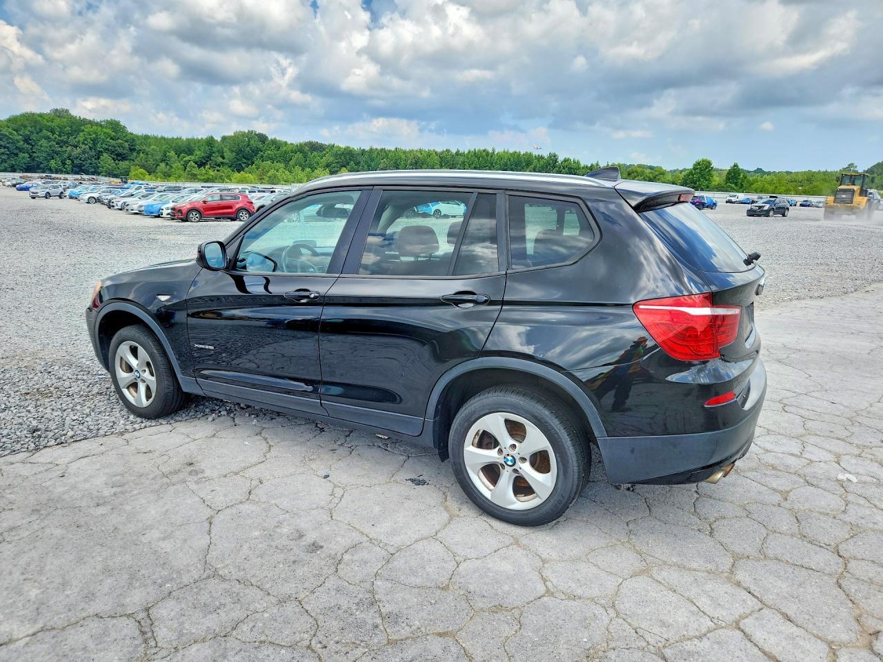 2011 BMW X3 xDrive28I - Фото 2