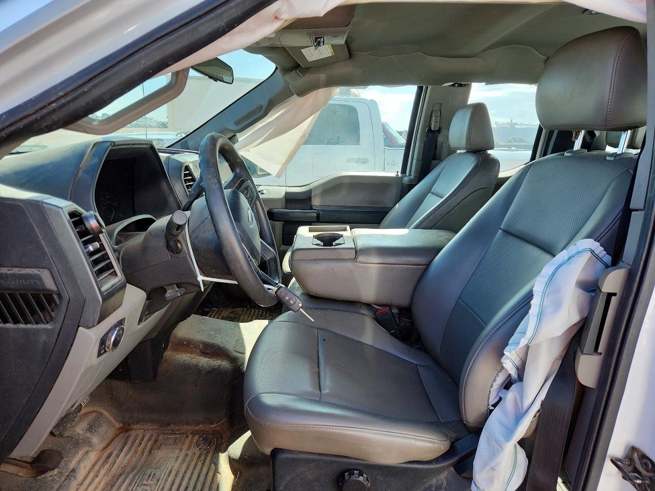 2021 Ford F250 Super Duty - Фото 7