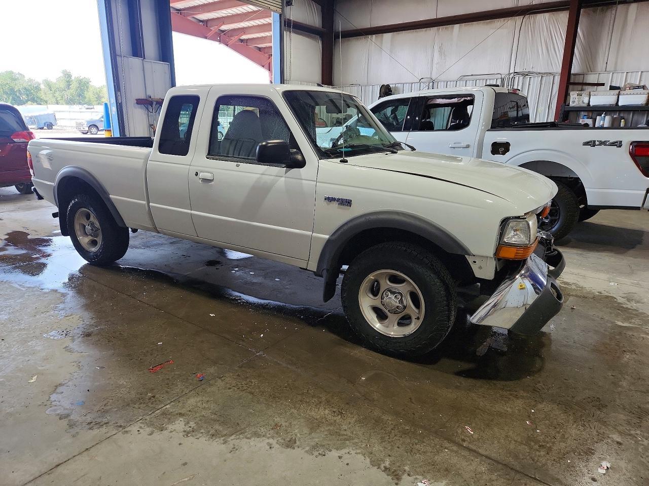 1998 Ford Ranger Super Cab - Image 4