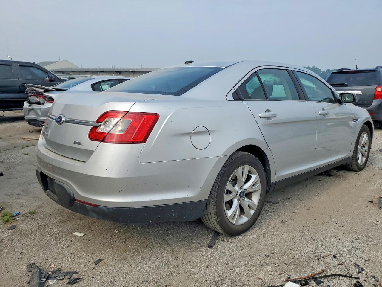 2011 Ford Taurus Sel - Image 3