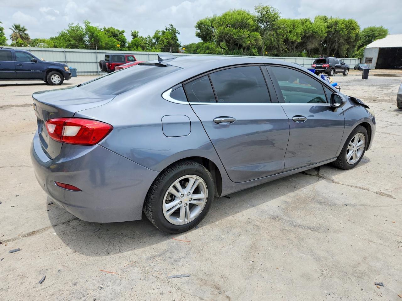 2018 Chevrolet Cruze Lt - Фото 3
