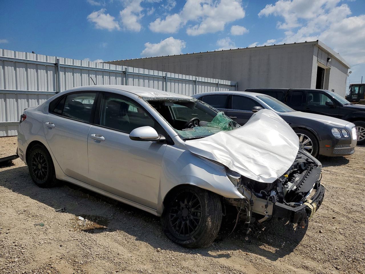 2019 Kia Rio S - Image 4