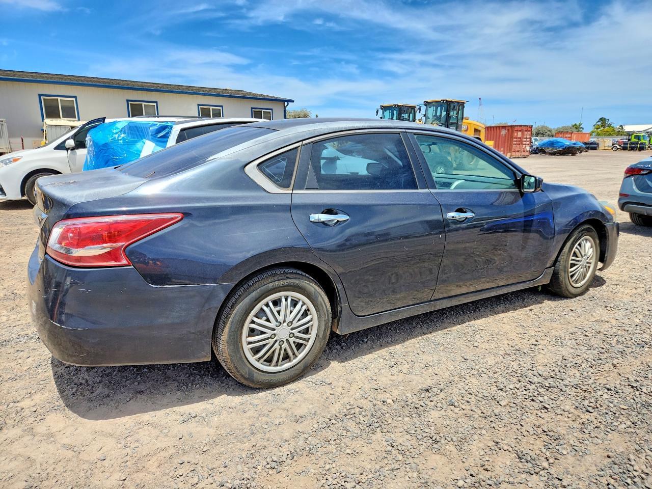 2013 Nissan Altima 2.5 - Image 3