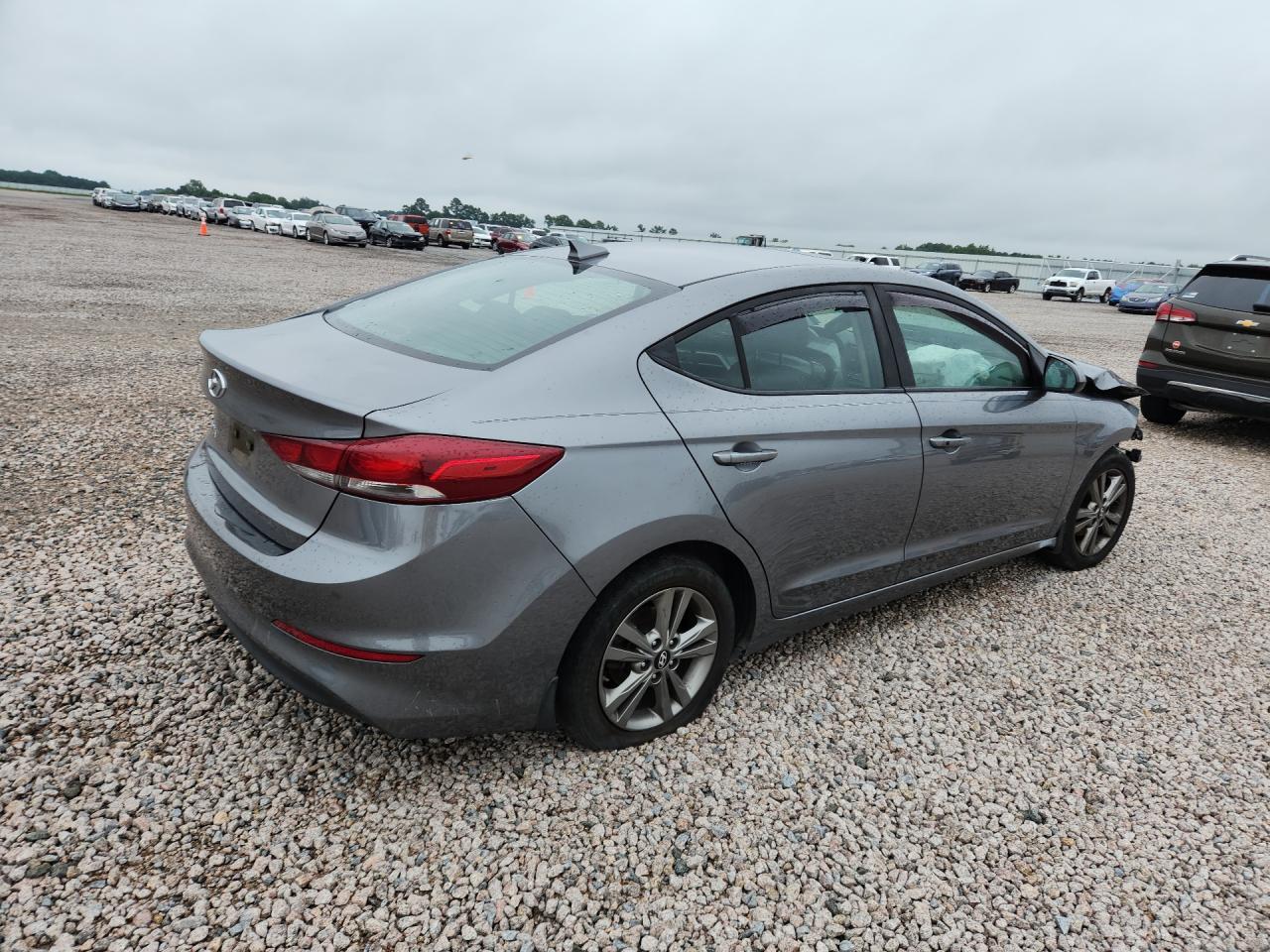 2018 Hyundai Elantra Value Edition - Фото 3