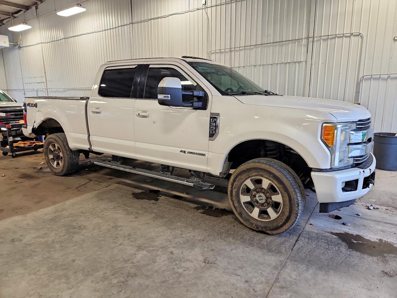 2017 Ford F350 - Image 4