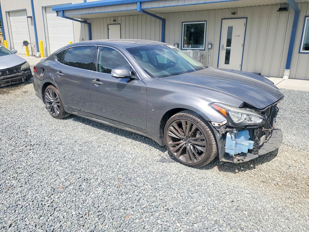 2018 Infiniti Q70L 3.7 Luxe - Фото 4
