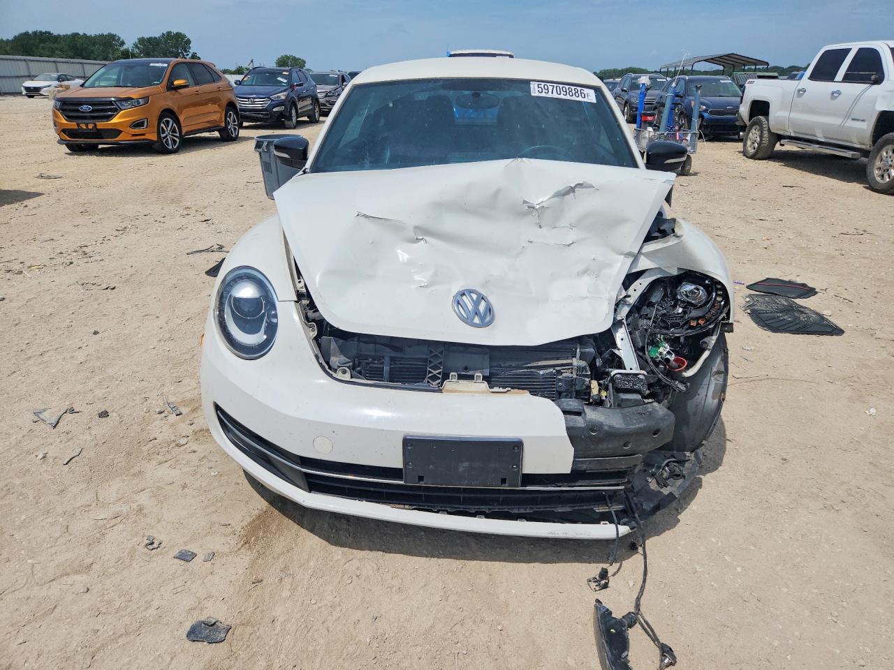 2012 Volkswagen Beetle Turbo - Фото 5