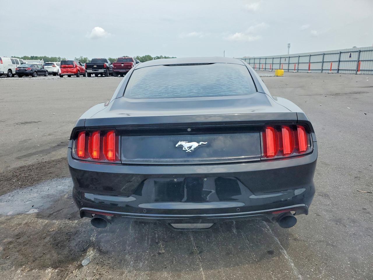 2015 Ford Mustang - Image 6