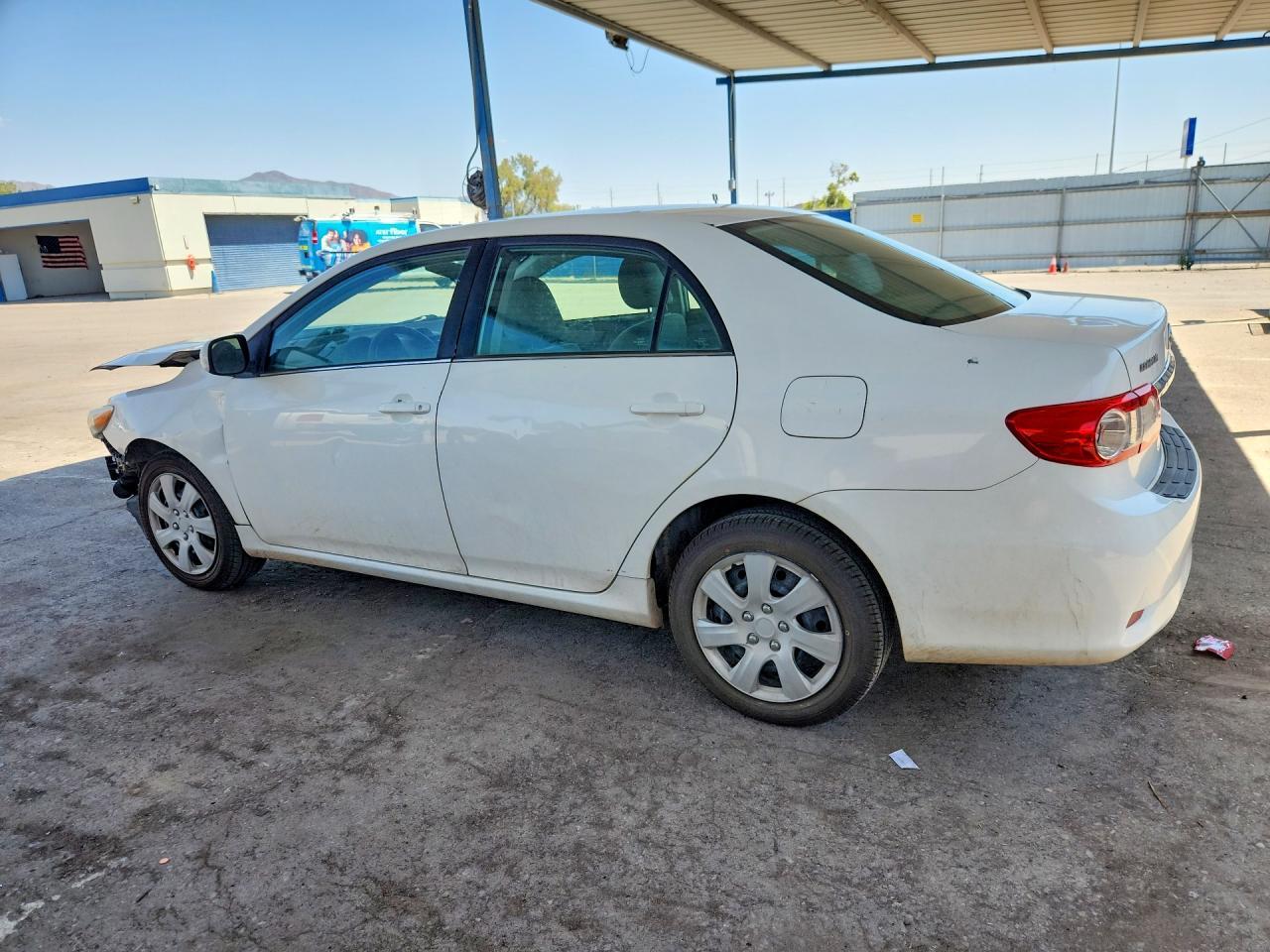 2013 Toyota Corolla Le - Image 2