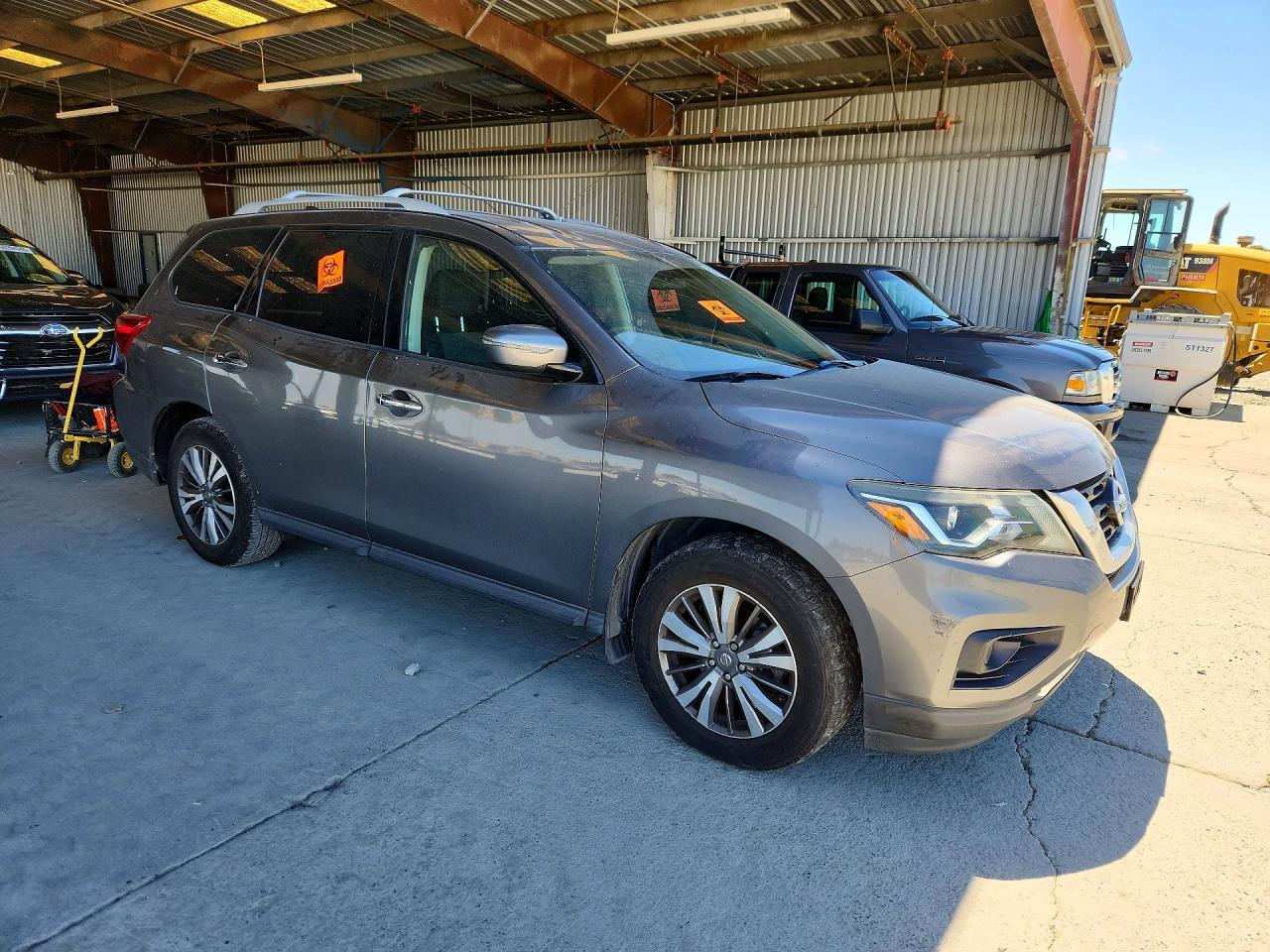 2019 Nissan Pathfinder S - Фото 4