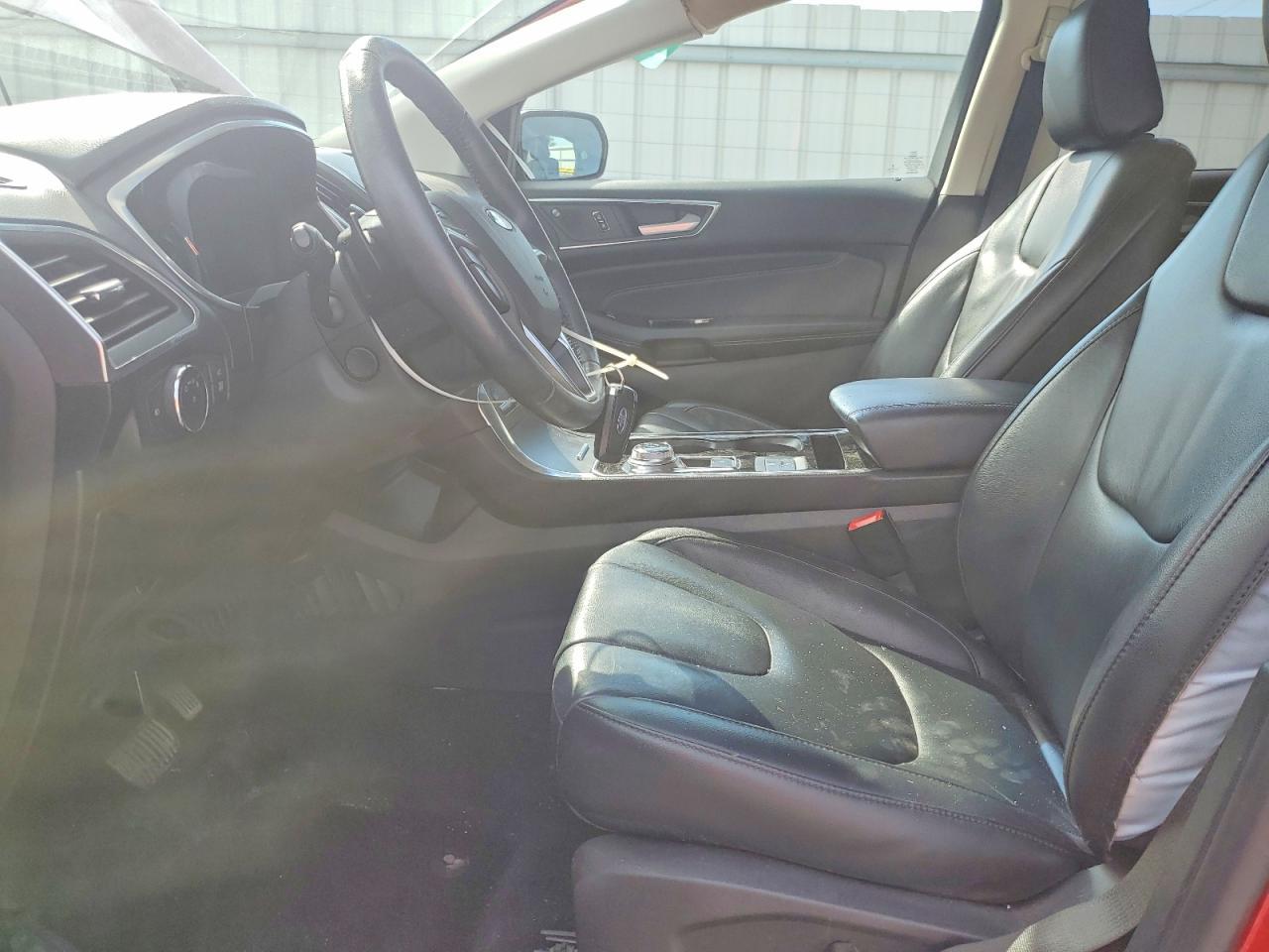 2020 Ford Edge Titanium - Image 7