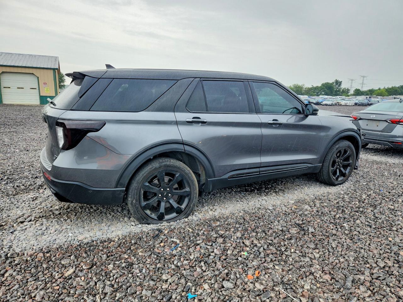 2021 Ford Explorer St - Фото 3