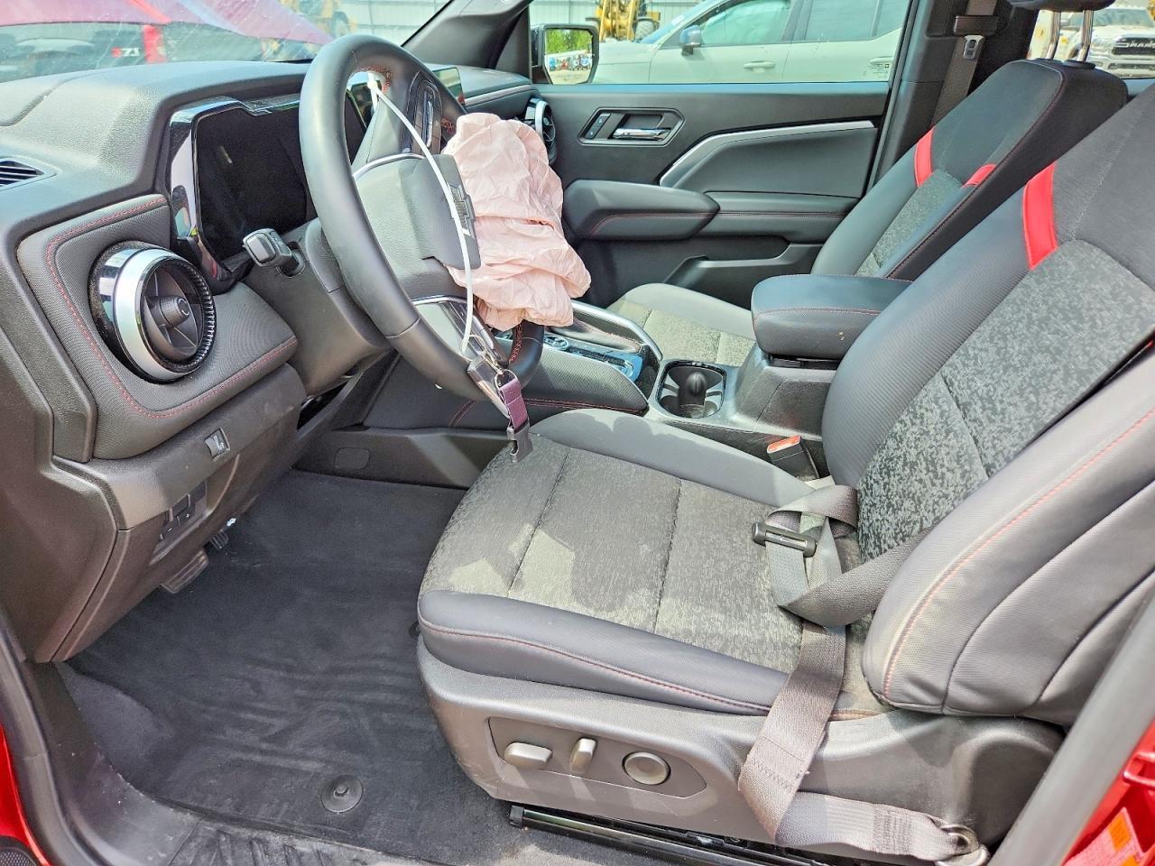 2024 Chevrolet Colorado Z71 - Image 7
