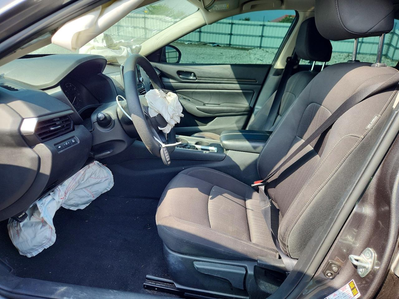 2023 Nissan Altima S - Image 7