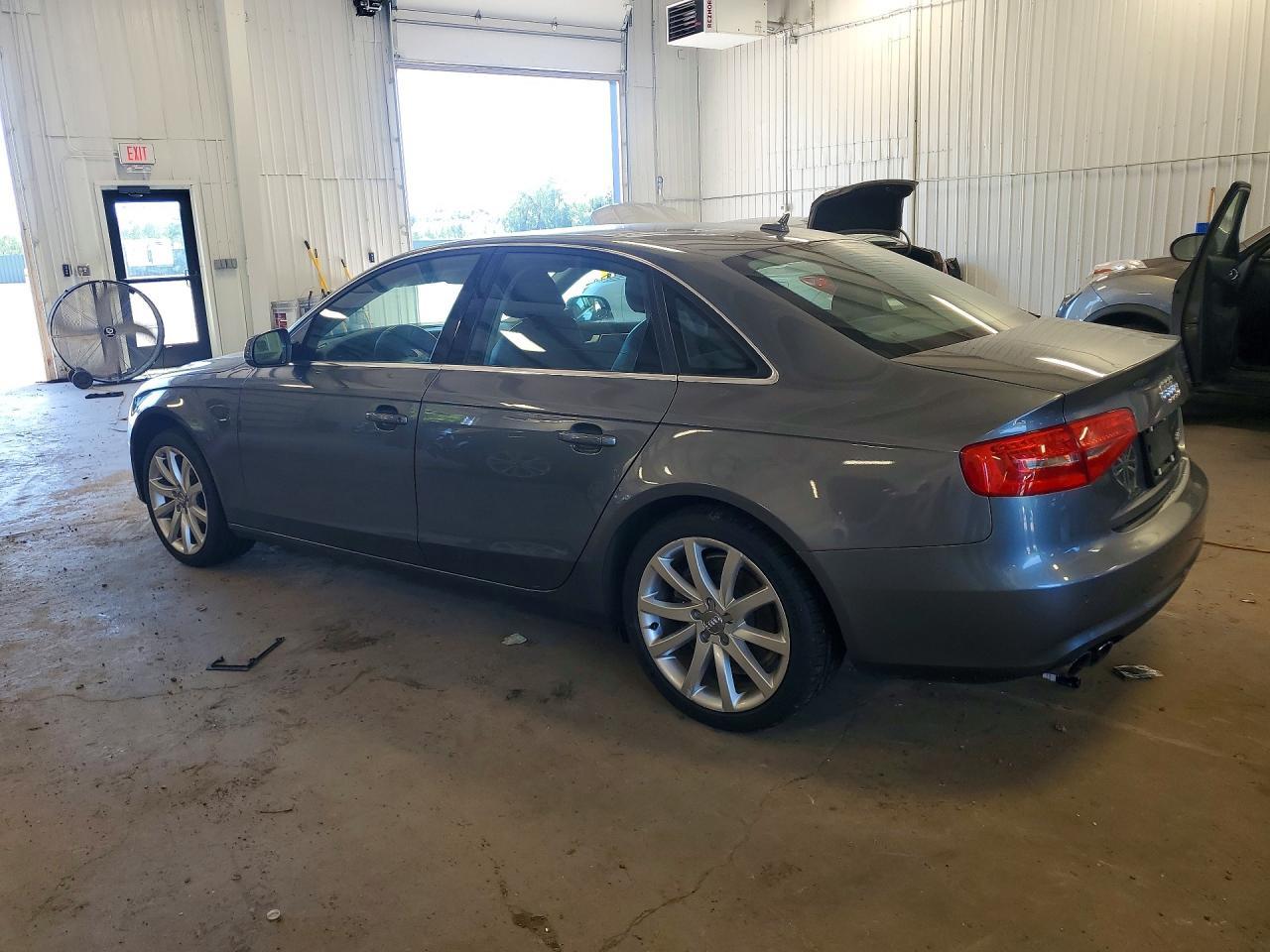 2013 Audi A4 Premium Plus - Фото 2
