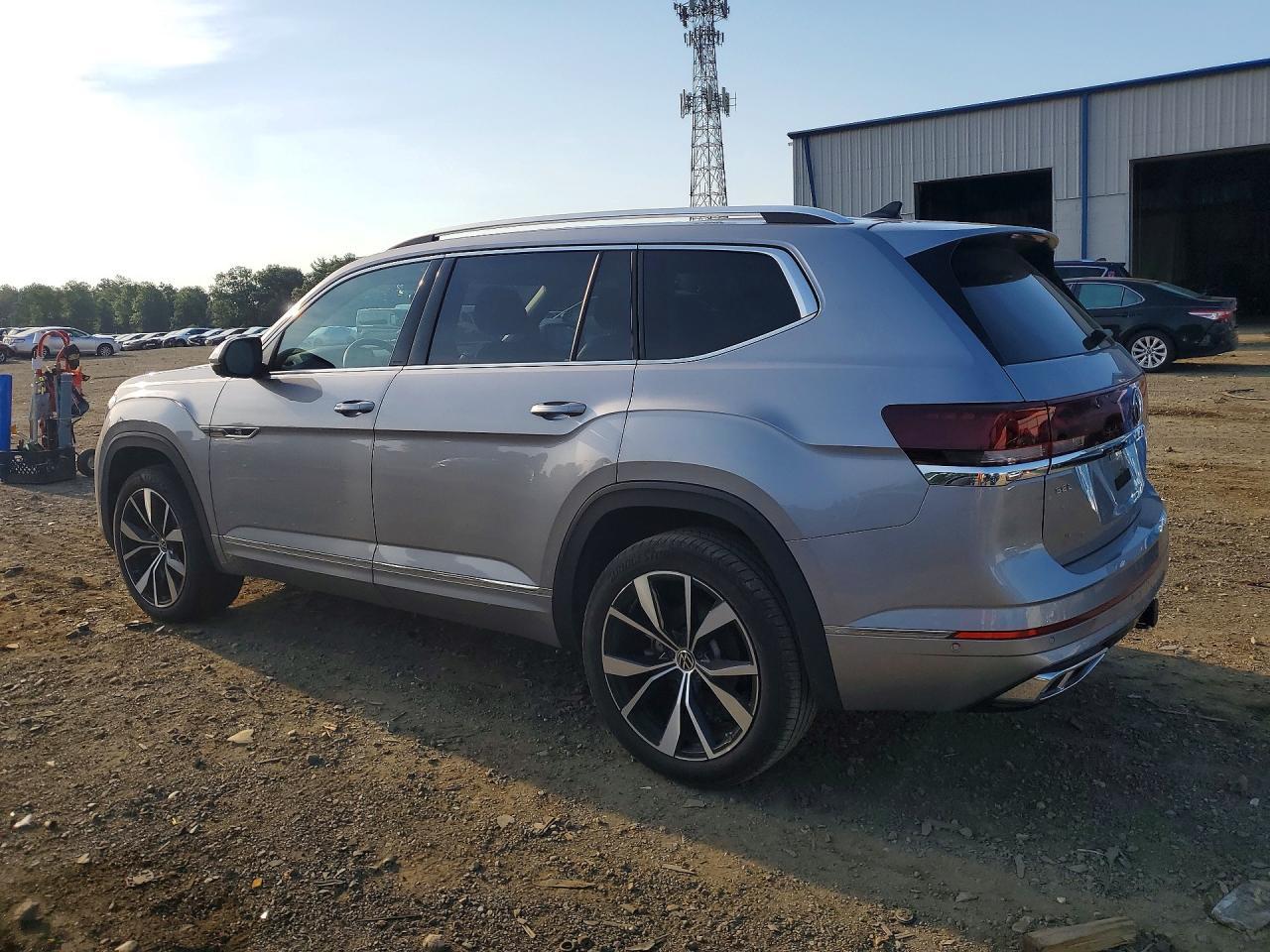 2024 Volkswagen Atlas Sel Premium R-Line - Фото 2