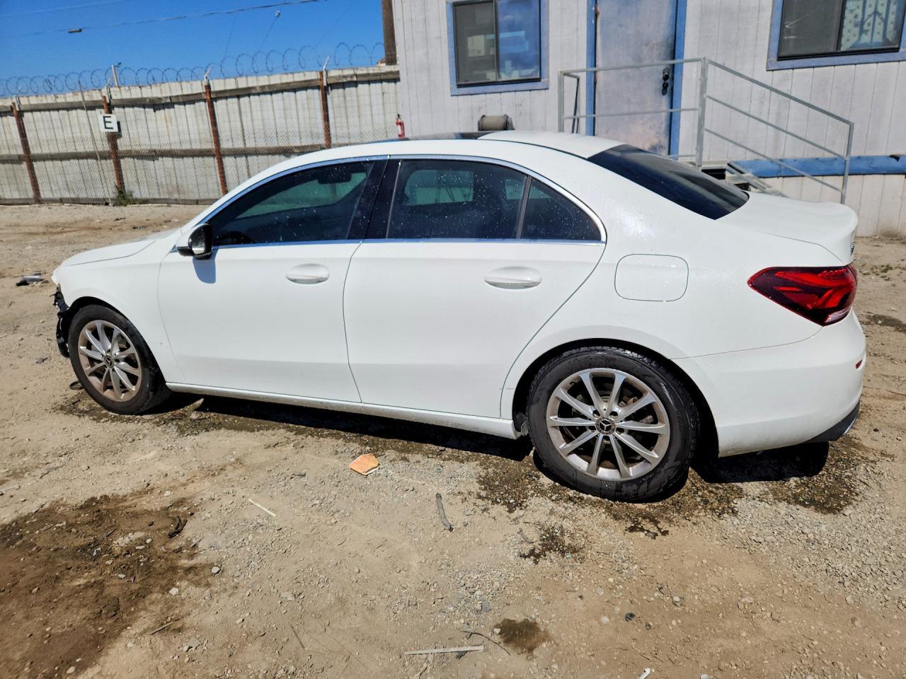 2019 Mercedes-Benz A 220 - Фото 2